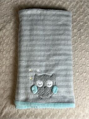 Parent's Choice Gray Sleeping Owl Baby Blanket Aqua Blue White Stripes Stars